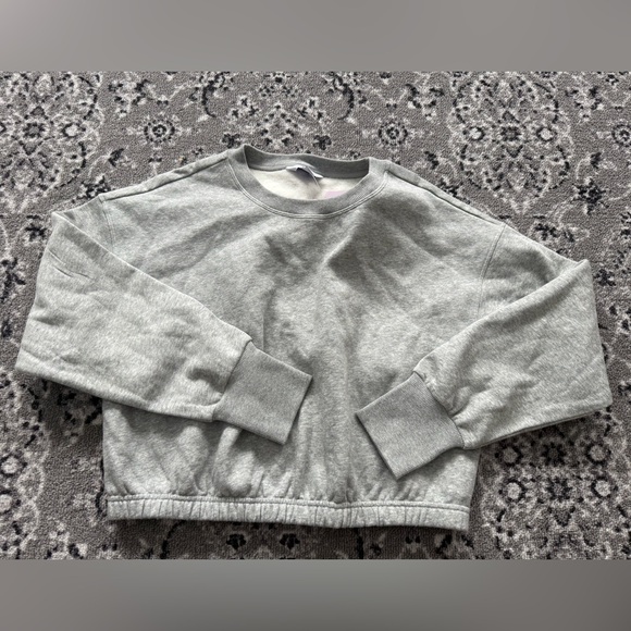 JoyLab Women's Fleece Cropped Crewneck Pullover Sweatshirt Gray in Medium New - Picture 2 of 14